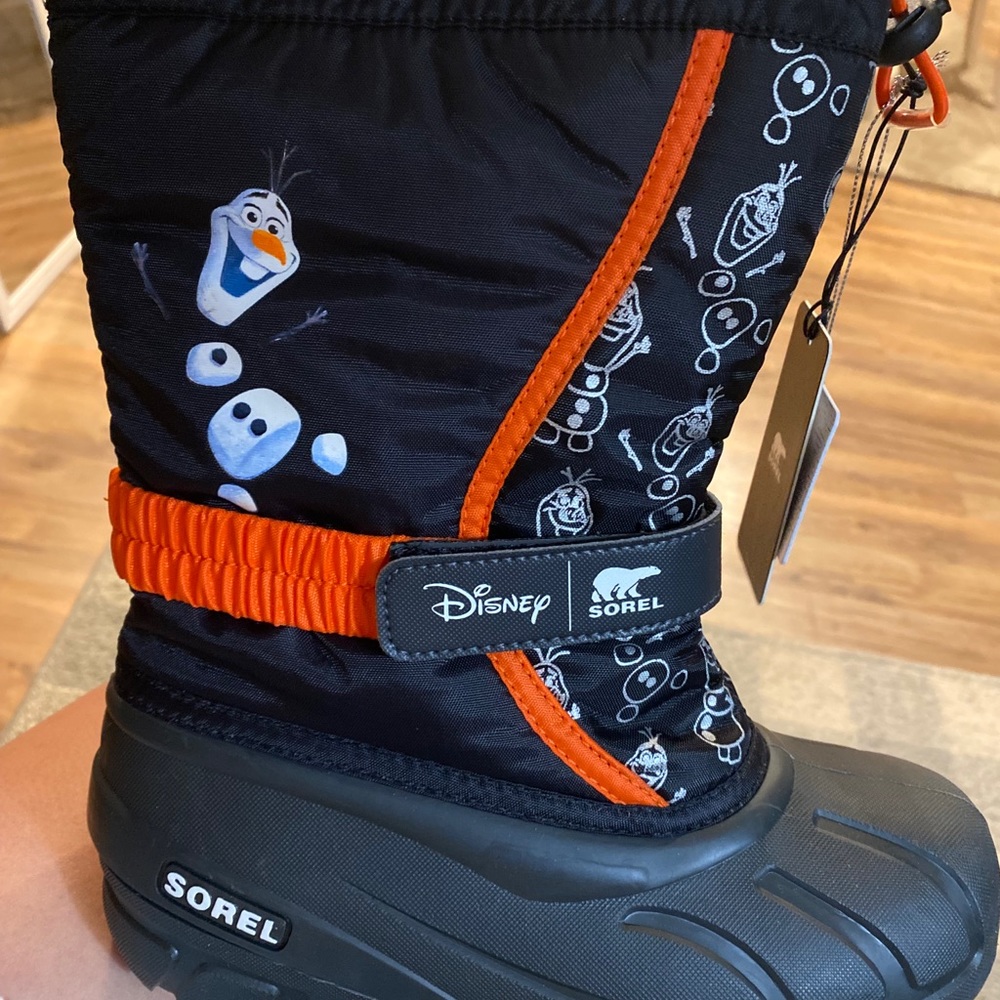 Sorel Brand “Olaf” Kids size 4 Snow Boot